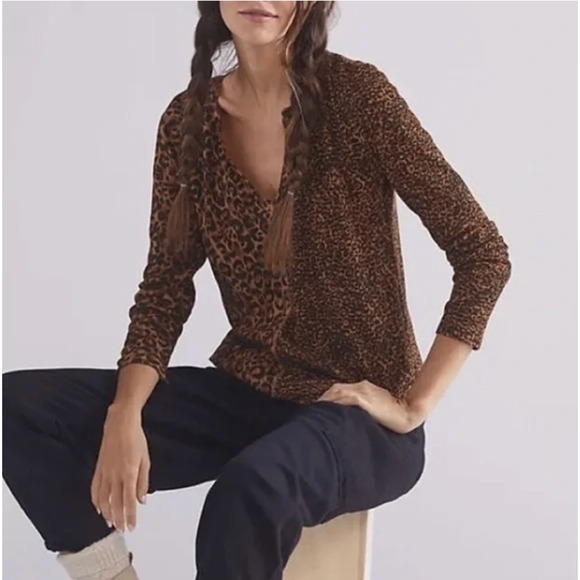 PILCRO ANTHROPOLOGIE Leopard Print Top Brown Waffle Knit Split-Neck - Picture 3 of 10